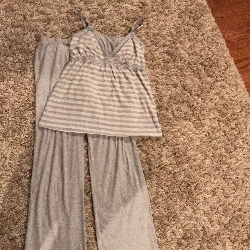 Nursing pajamas